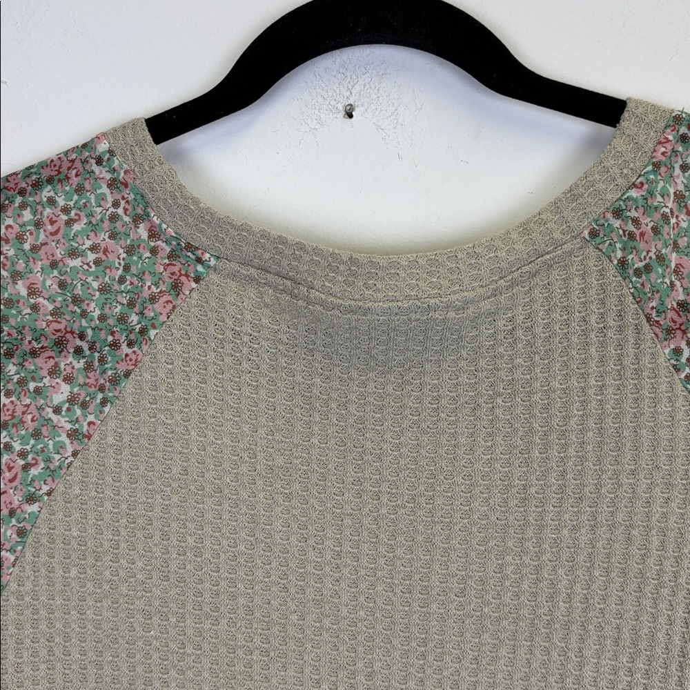 Umgee Boho Waffle Knit Top with Floral Trim bell sleeves/ Oversized Small - Picture 9 of 10